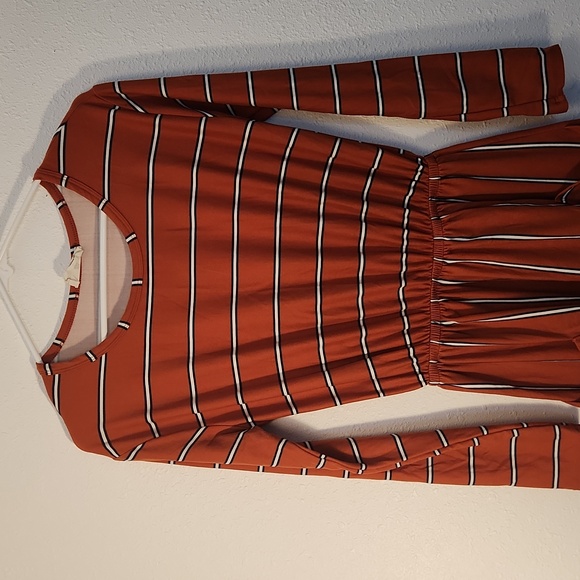 BETSEY'S BOUTIQUE SHOP: Striped Dress - Picture 2 of 6